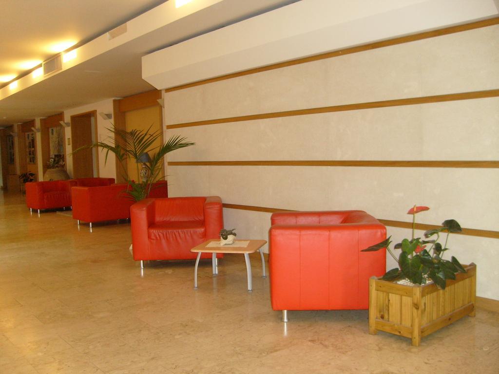 Emmaus Hotel زافيرانا إتنيا المظهر الخارجي الصورة